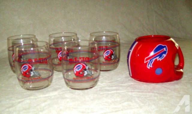 Football Fans â?? Buffalo Bill Mug and 5 Glasses