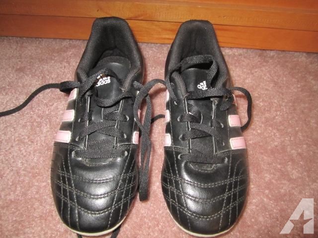 Youth Cleats size 1+1.5, 1-Â½ *Soccer *Baseball *Football *LAX Lacrosse