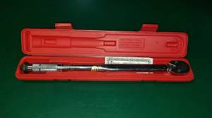 Pittsburgh 150 ft/lb torque wrench (wolfchase)