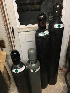 Nitrogen/welding tanks (Shelton)