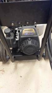 Pressure Washer Honda 2700 psi (Farmington)