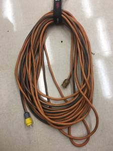 100' 10/3 Contractor Grade Indoor/Outdoor Extension Cord w/24
