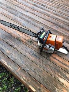 Stihl MS460 Magnum, 3 New chains (Edgewood)