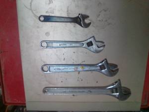 Adjustable wrenches (4) (Sw)
