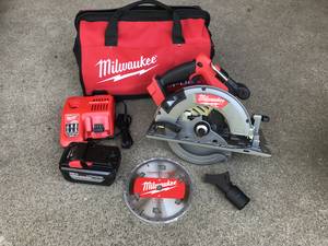 Batt Powered Milwaukee Skil Saw Kit/Brand New! - Never Used!