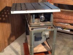 VINTAGE CRAFTSMAN TABLE SAW (nwgnv)
