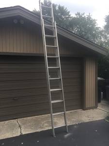 WERNER 16' Aluminum Extension Ladder (Justice, Illinois)