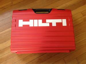 HILTI cordless rotary hammer drill kit (boston)