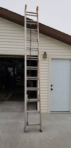 24' aluminum extension ladder (West Fargo)