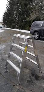 New Werner 4 foot step stool work platform ladder (woodstock il)