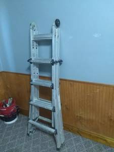 Cosco multipurpose aluminum folding ladder (Tollesboro, Ky)