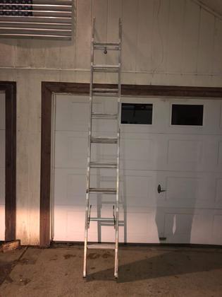 20- aluminum extension ladder