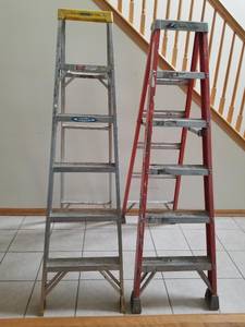 2 - 6ft Ladders - Choice $50 Each (Oak Forest)
