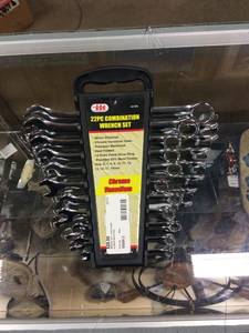 Wrench set (4710 E fattic drive)