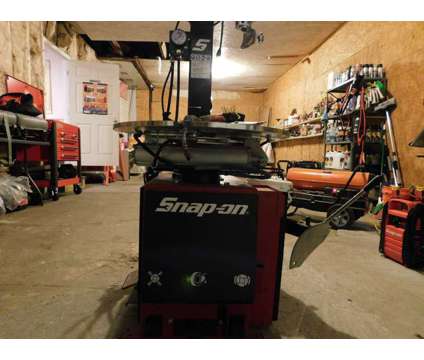 Snap-On Tire Changer