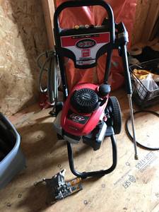 Pressure washer, needs pump but everything else is like new