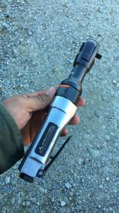 Husky 3/8 Air Ratchet