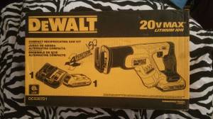 Dewalt Compact Reciprocating Saw Kit (Wayne State Area)