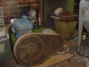 Quincy 15 HP Air Compressor (2920 E. Washington)