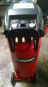 Husky 26 gallon air compressor (Five corners)