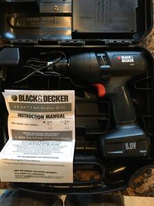 Black and Decker Drill 6V (Fayetteville)