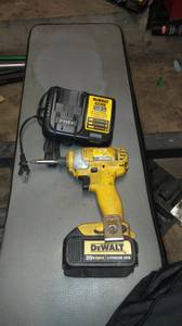 Dewalt 20v impact drill (Lancaster)