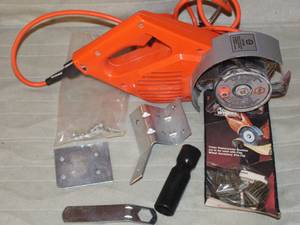 Sander Stripper (Power Combo Black and Decker) w/ Extra Set Brushes (Vancouver