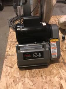 Ez-8 Floor Sander Easy to Use Like New (Greenfield)