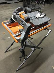 RIDGID 7 in. Tile Saw with Stand (Tucson)