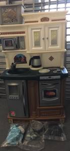 Step2 Lifestyle New Traditions Kitchen set (I-295 west beltway at exit 25