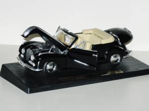 1955 BMW 502 1:18 Die Cast Cars by Maisto Special Edition Black (Kendale Lakes