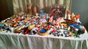 Looking for someone to buy lot of vintage toys (blair)
