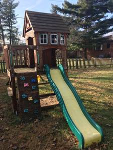 Play set/ swing set