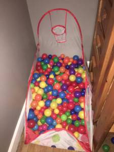 Ball Pit With Tons Of Balls!!