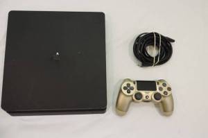 Like New 1 Tb Sony Playstation 4 Ps4 Slim Console for Sale