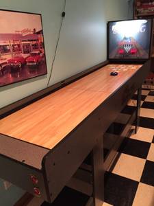 Shuffleboard bowling game for man cave rec room (S. of Rockford)