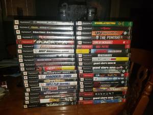 40 PlayStation 2 games and One controller (Springhill La)