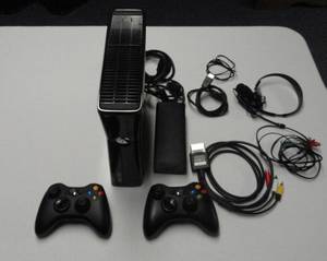 Xbox 360 250 GB Console Bundle (Fargo/Moorhead)