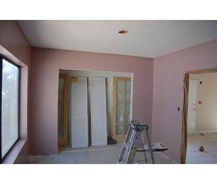 Wallpapering & Painting