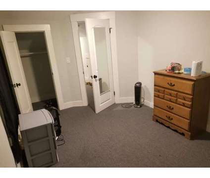 Room for Rent in 3bdr House