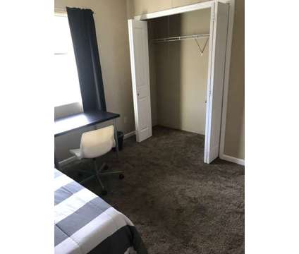 Room for rent in a clean house