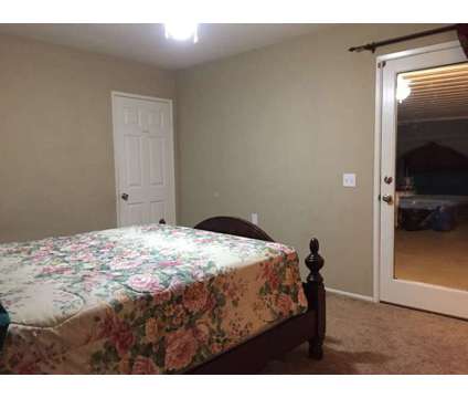 $700 Room for Rent - Master Bedroom + Private Bathroom