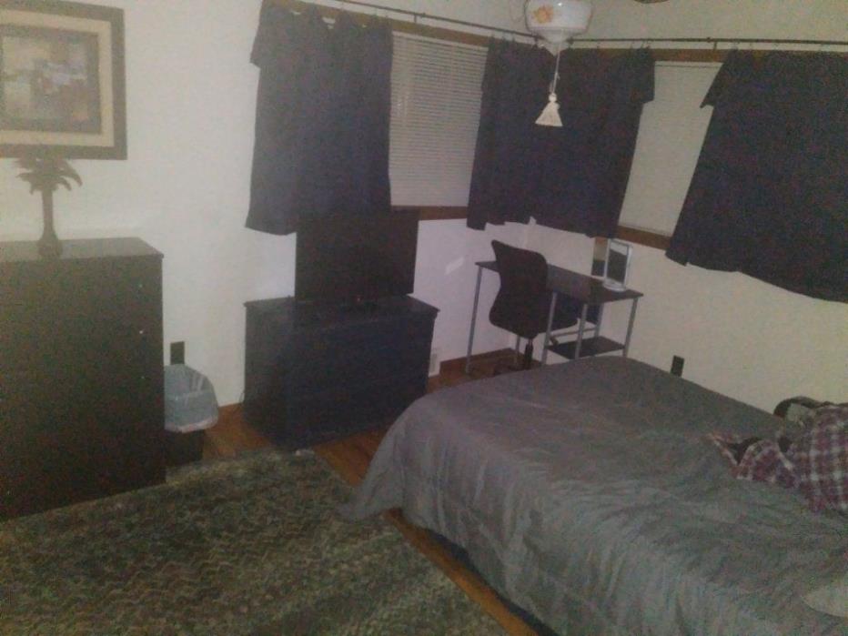 Furnished Room in Clinton, MO
