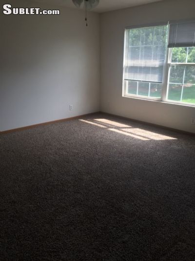 $500 Three room for rent in Winnebago County