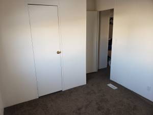 room for rent (2243 n highway 89) $450 100ft 2