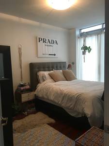 Large bright room w/ balcony. East Williamsburg (Grand/Graham L) (East