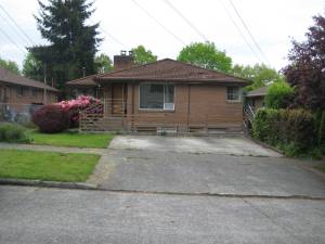 Room for rent in a Three BR. Two full BA unit (Ballard) $850 1400ft 2