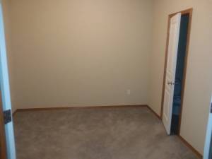 ROOM FOR RENT. UTILITIES, AND WI-FI INCLUDED!!! (Bonney Lake)