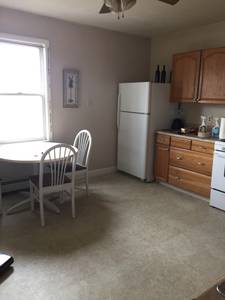 Room for rent (Woonsocket) $550 300ft 2