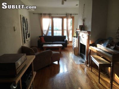 $900 Two room for rent in West Side